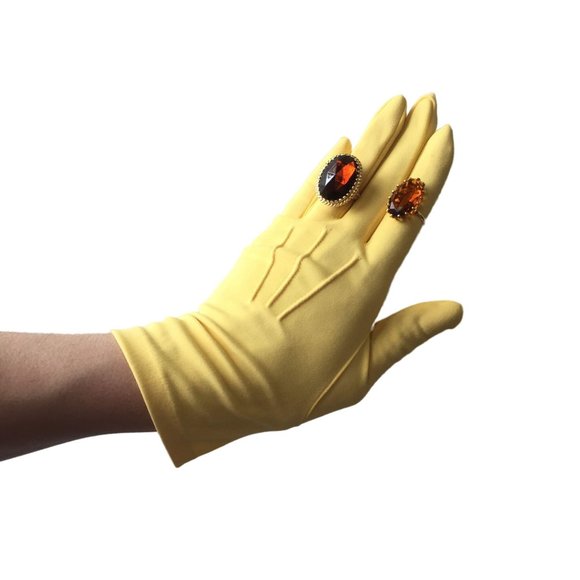 Pretty Yellow Short Gloves True Vintage Accessory Made in Japan - Picture 5 of 7